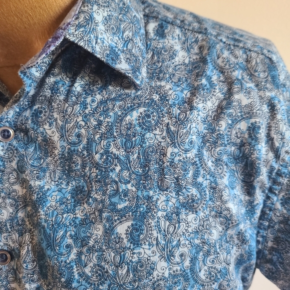 Robert Graham Blue Floral Button Down Shirt - Picture 4 of 8